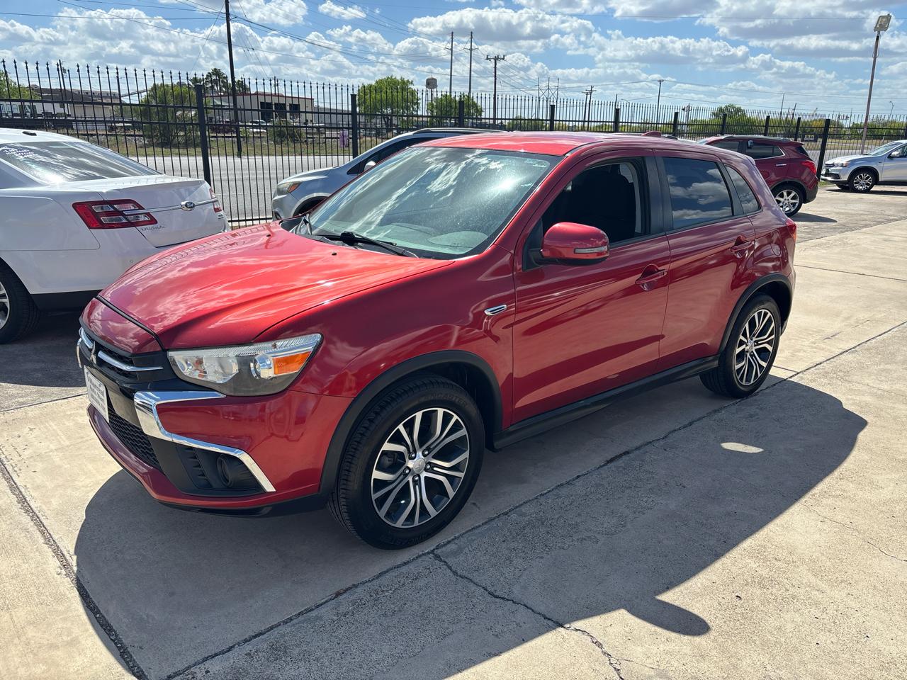 Mitsubishi Outlander Sport ES 2.0 CVT 2018