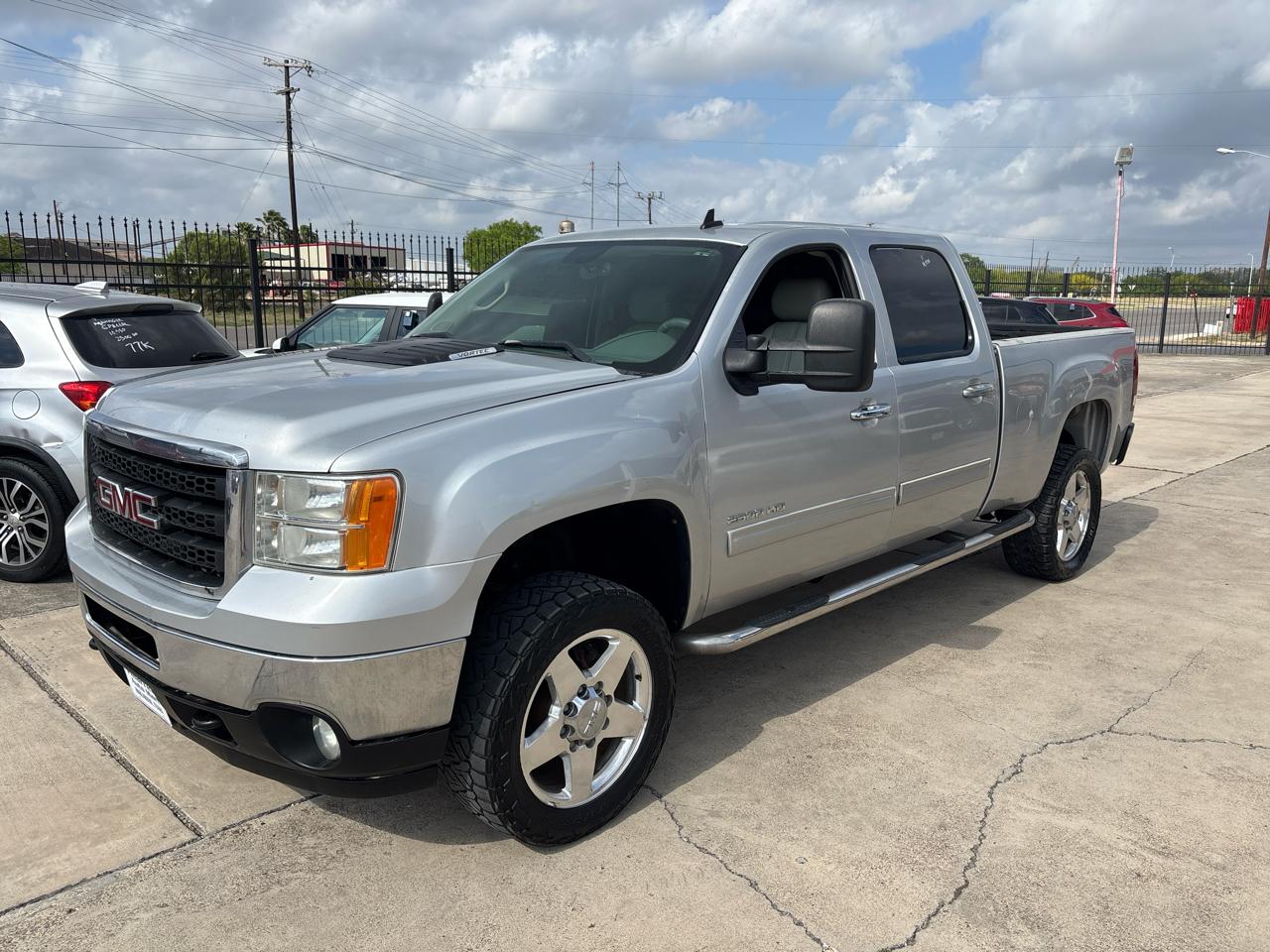 GMC Sierra 2500HD 4WD Crew Cab 153.7" SLT 2011