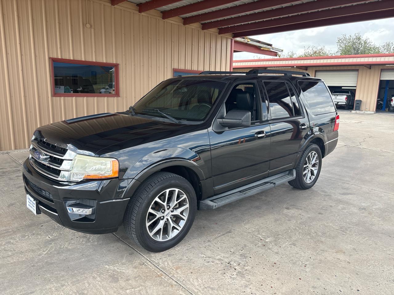 Ford Expedition 2WD 4dr King Ranch 2015