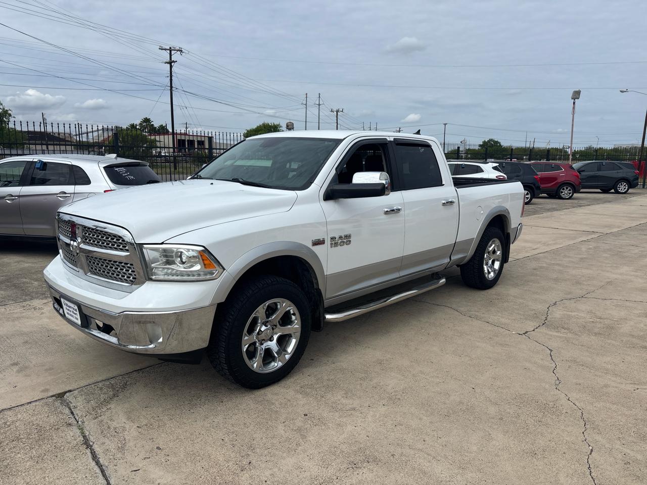 RAM 1500 4WD Crew Cab 149" Laramie 2013