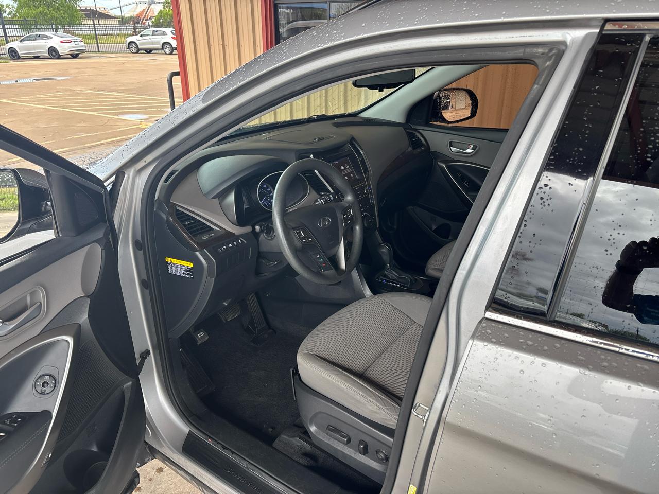 Hyundai Santa Fe XL SE FWD 2019