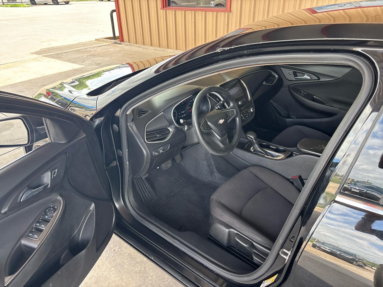 Chevrolet Malibu 4dr Sdn LS w/1LS 2022