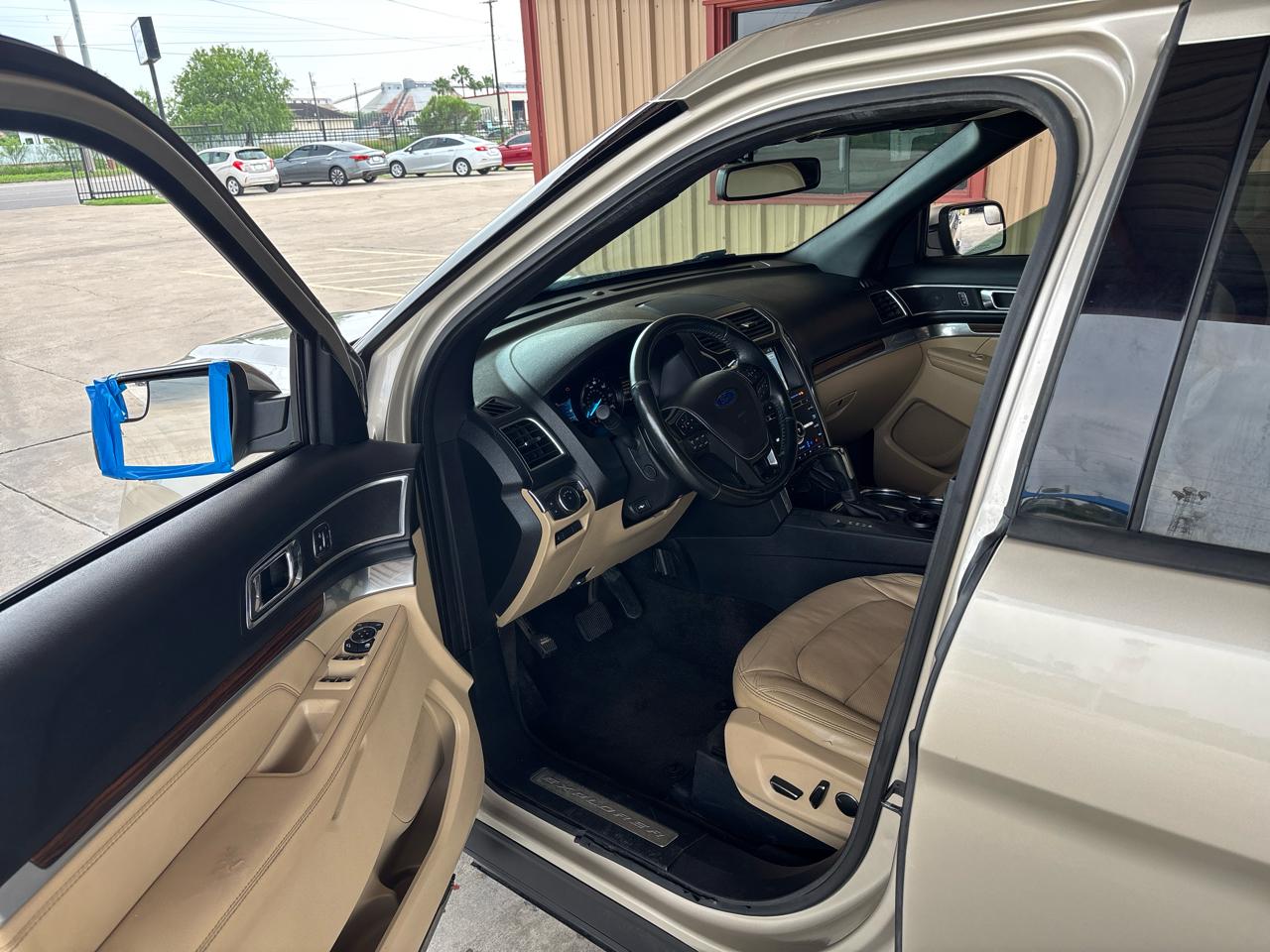 Ford Explorer Limited FWD 2017