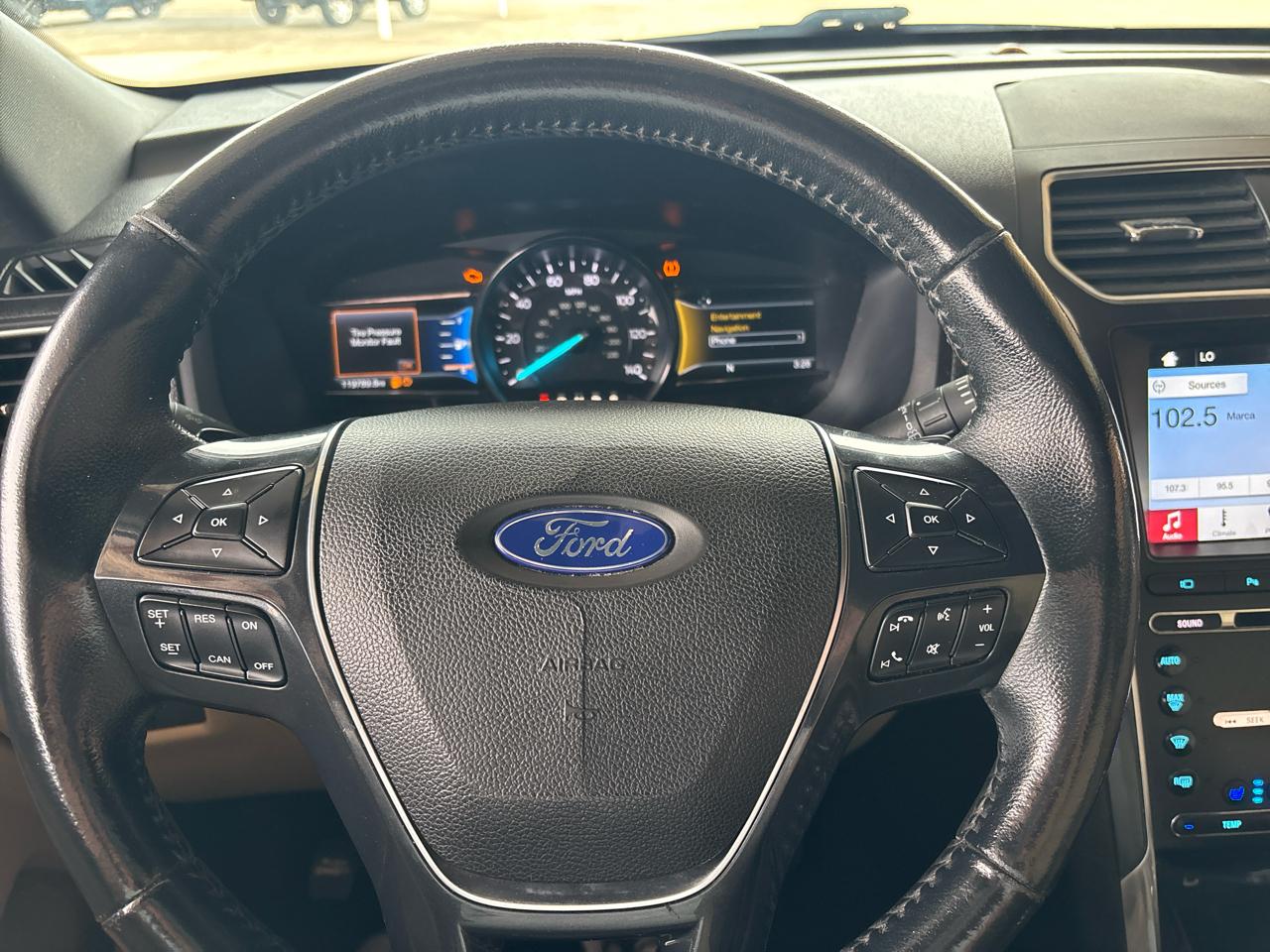 Ford Explorer Limited FWD 2017