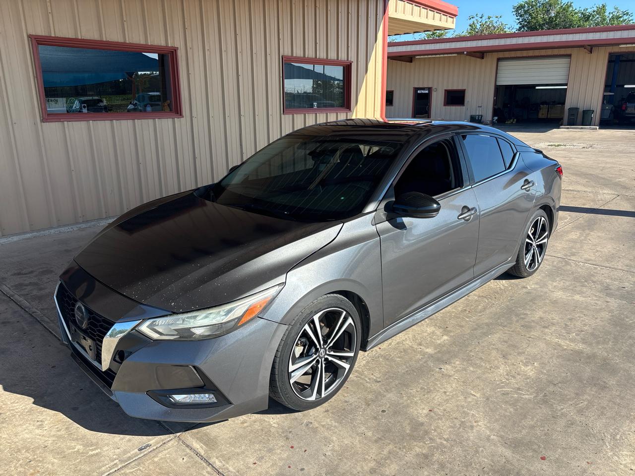 Nissan Sentra SR CVT 2020