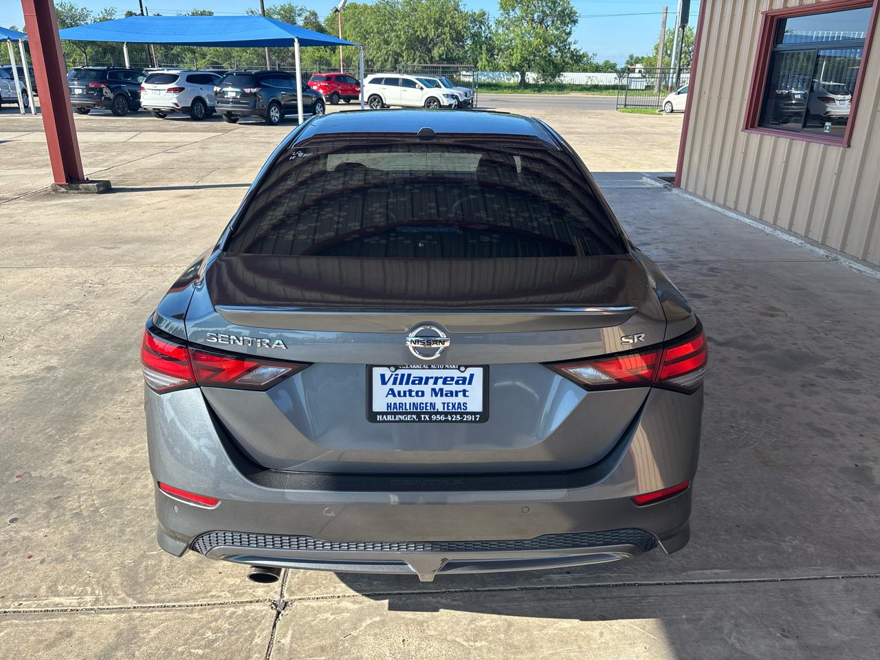 Nissan Sentra SR CVT 2020
