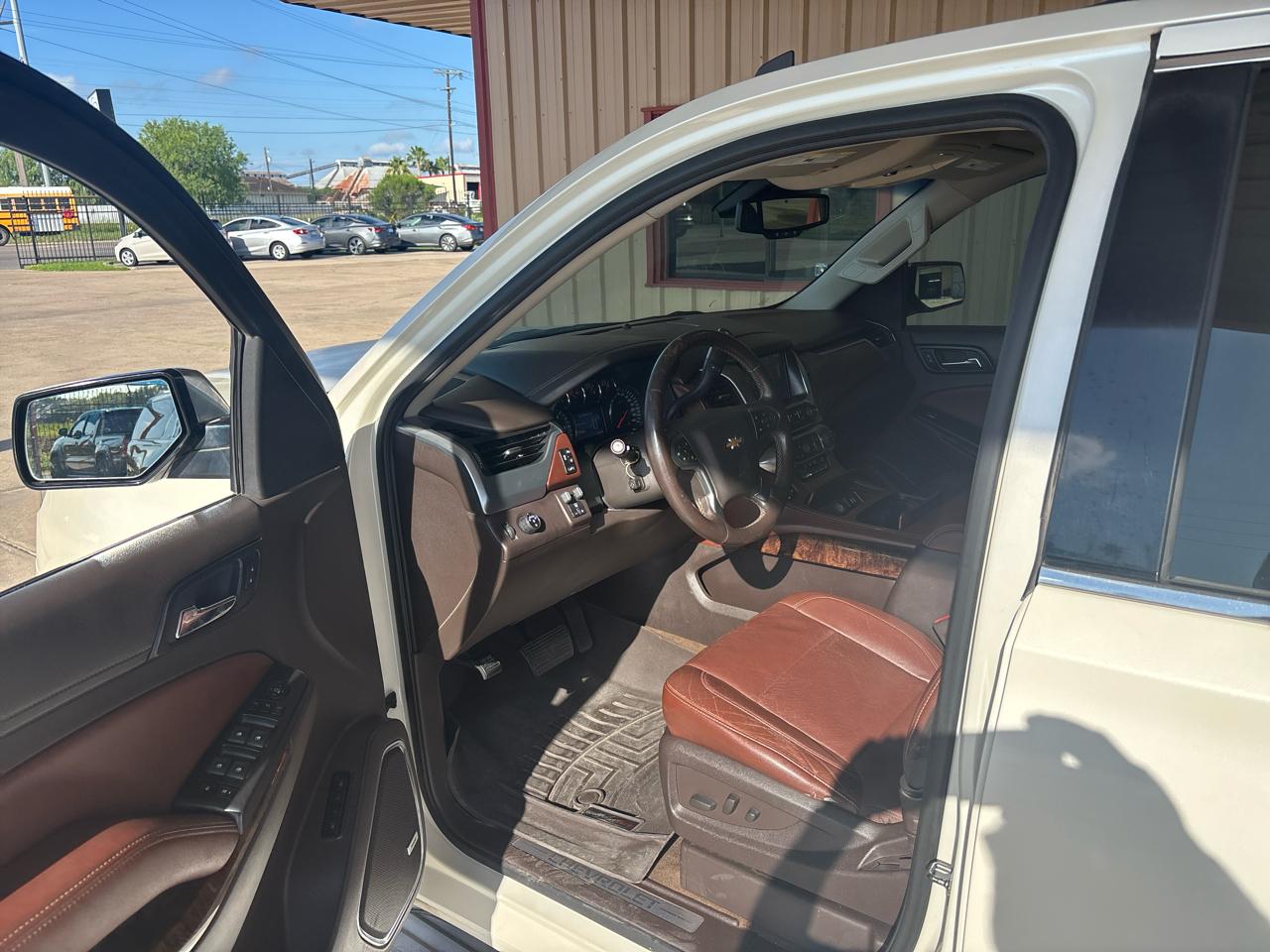 Chevrolet Suburban 2WD 4dr LTZ 2015