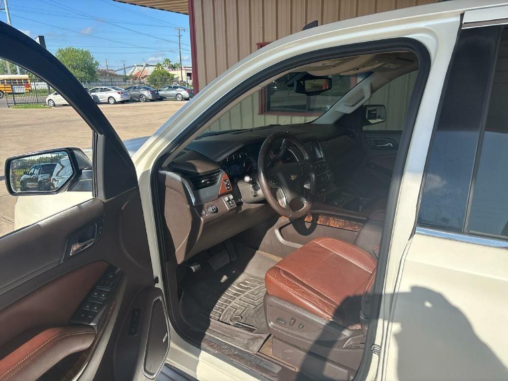 Chevrolet Suburban 2WD 4dr LTZ 2015