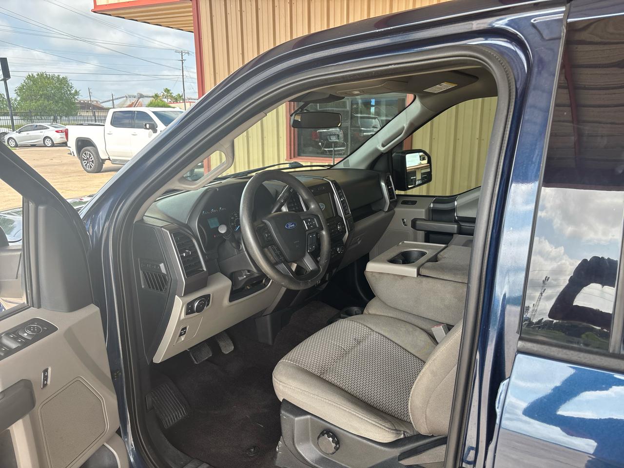 Ford F-150 Lariat 2WD SuperCrew 5.5' Box 2019