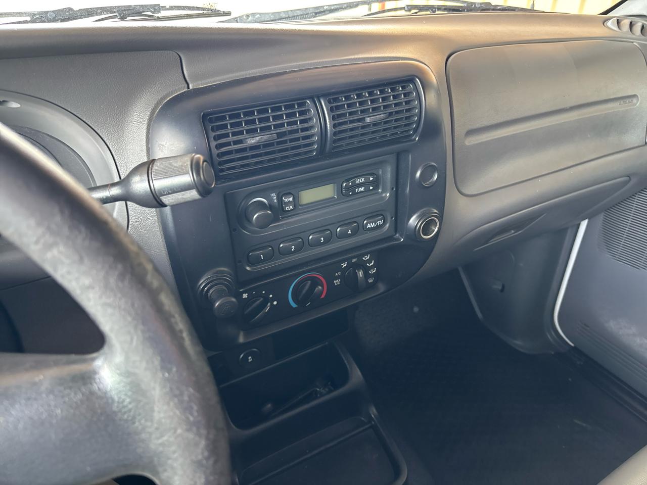 Ford Ranger 2WD Reg Cab 112" XLT 2011