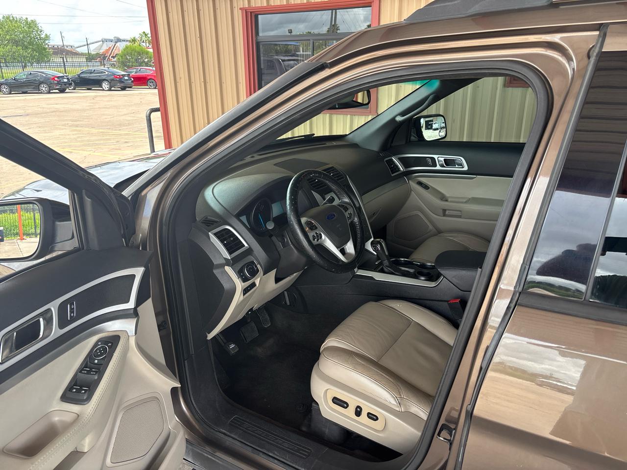 Ford Explorer FWD 4dr XLT 2015