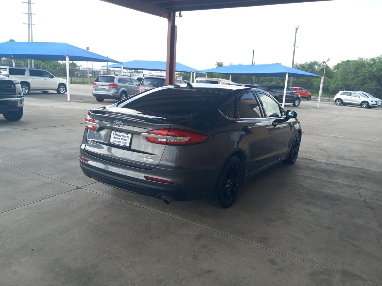 Ford Fusion SE FWD 2019
