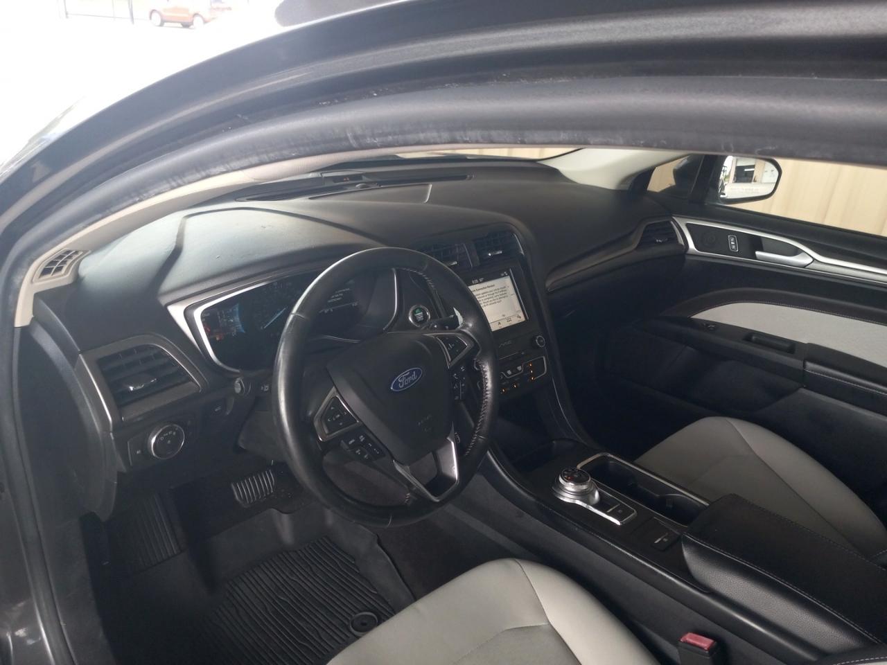 Ford Fusion SE FWD 2019