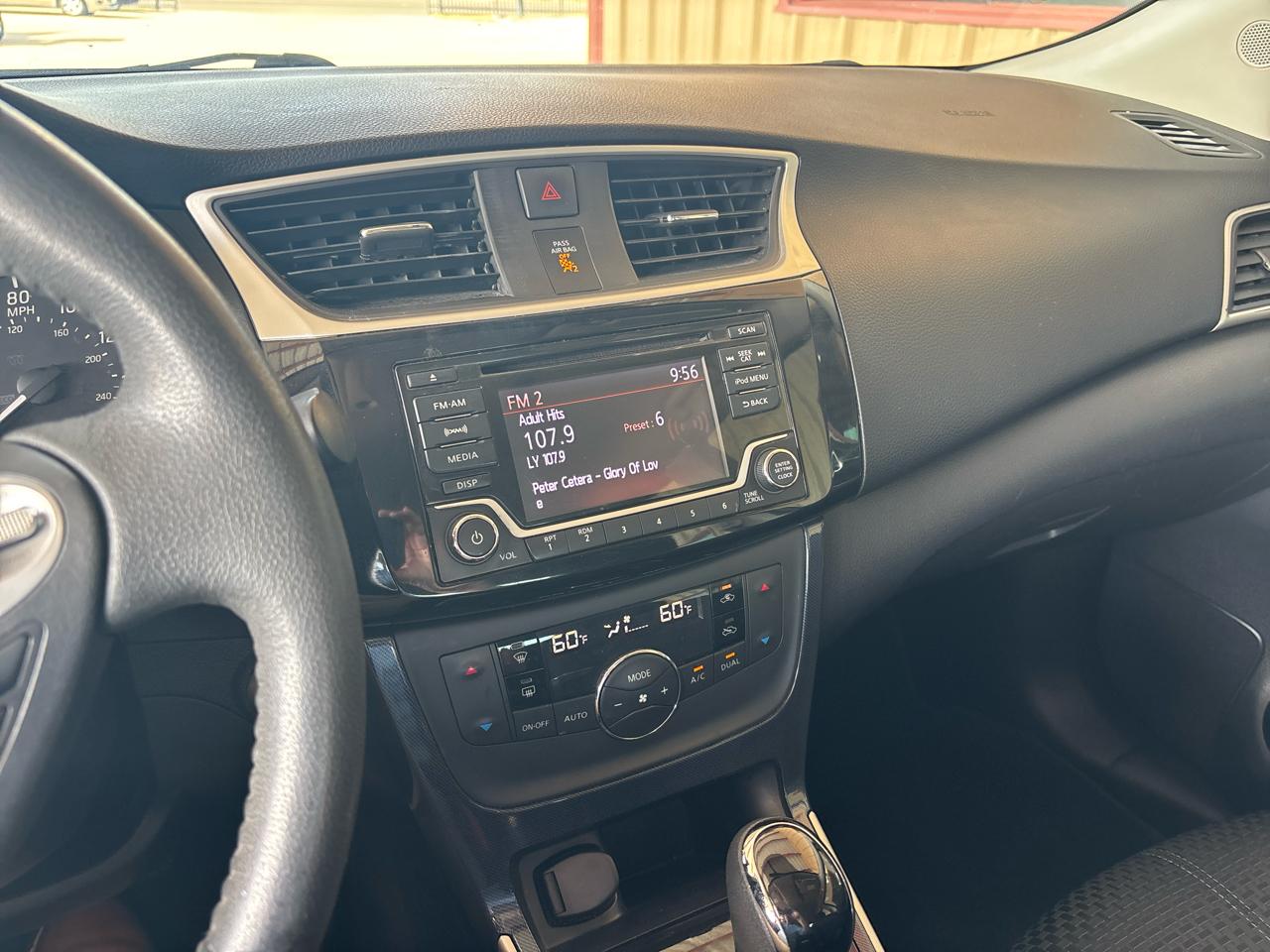 Nissan Sentra SR CVT 2018