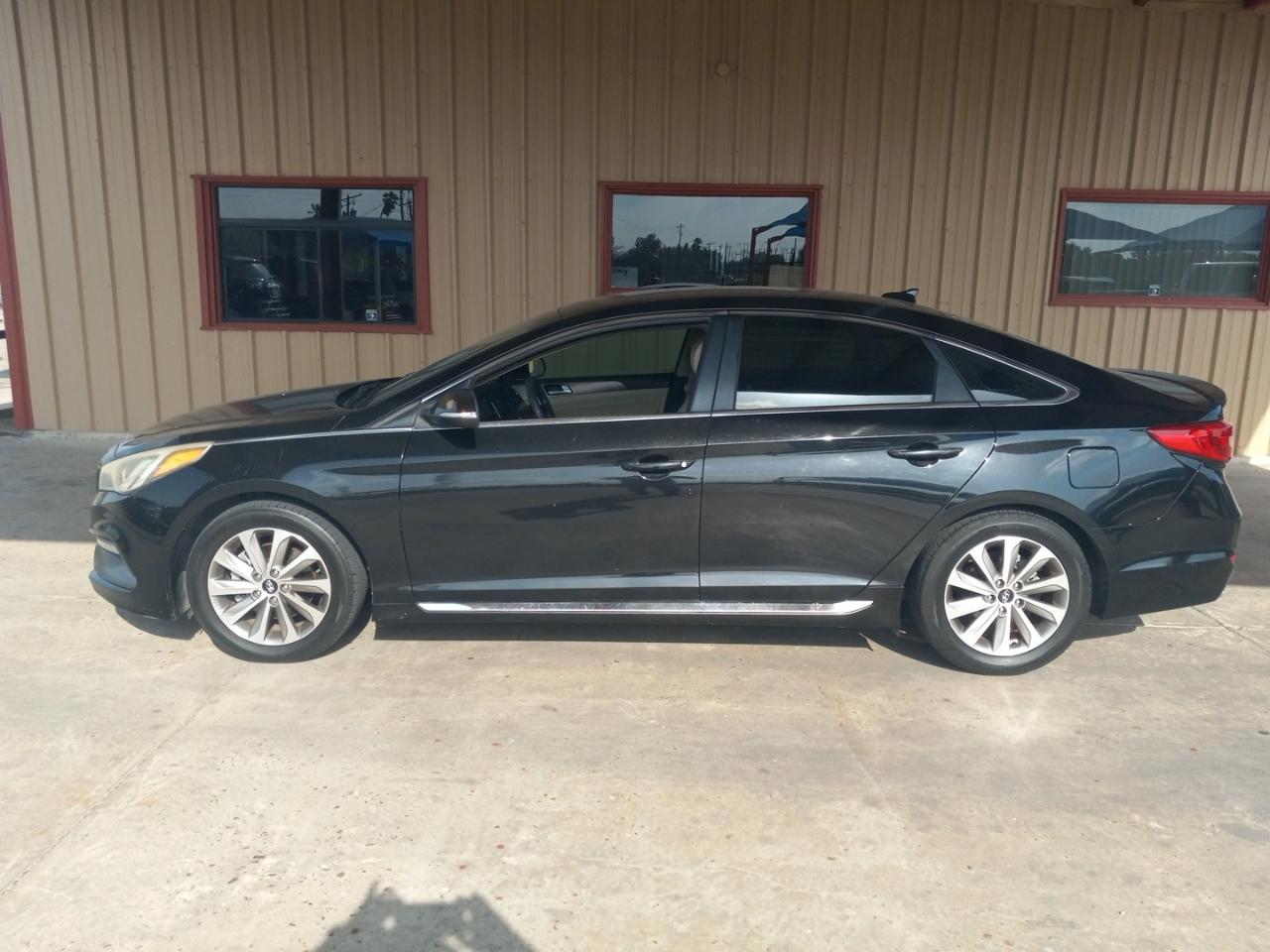 Hyundai Sonata 4dr Sdn 2.4L Sport 2015