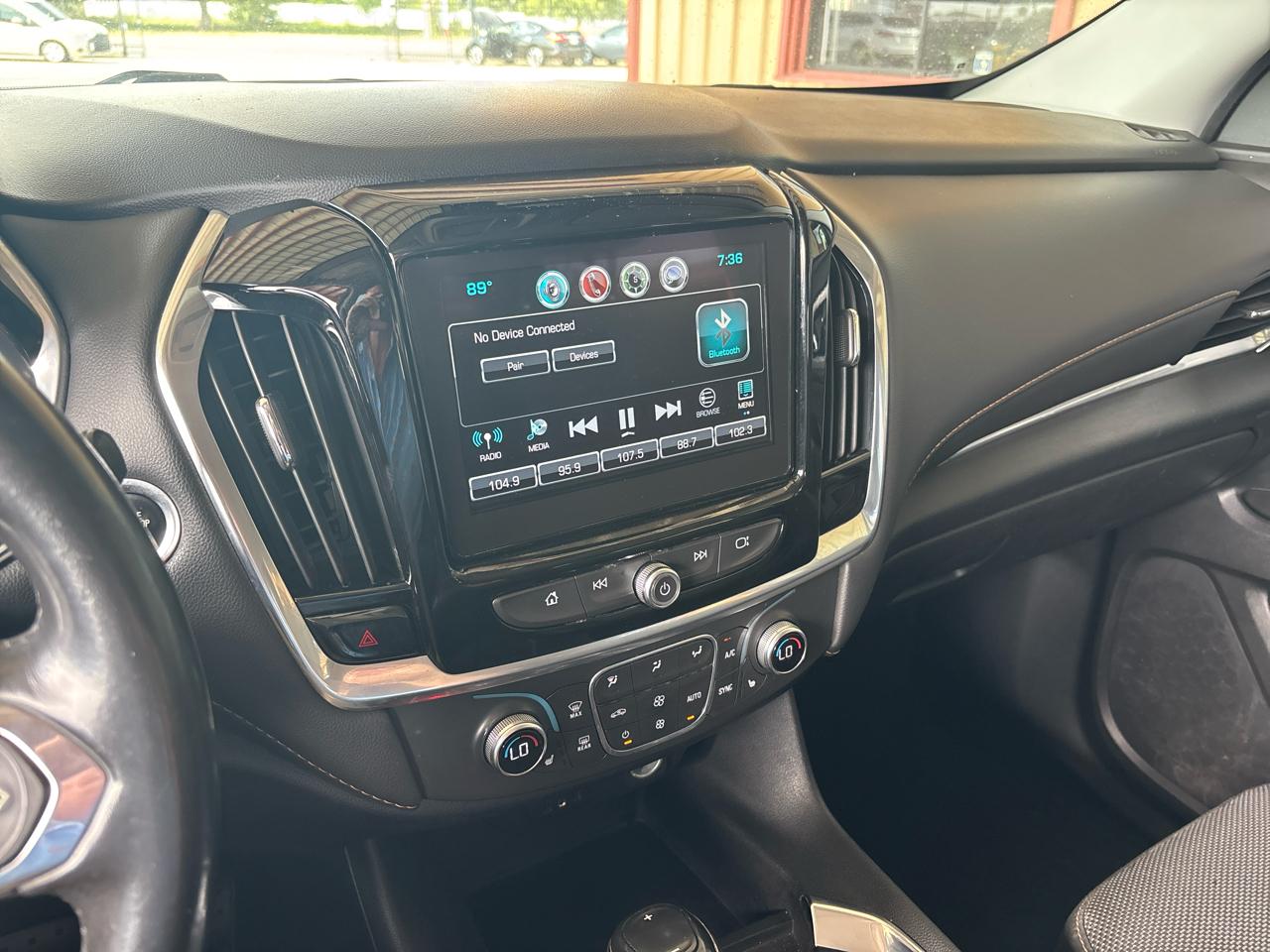Chevrolet Traverse FWD 4dr LT Cloth w/1LT 2019