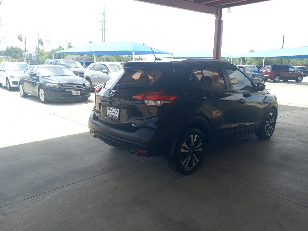 Nissan Kicks SV FWD 2018