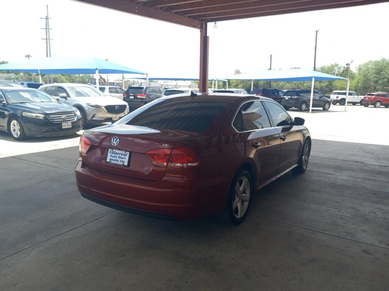 Volkswagen Passat Sedan 4dr 2.0T Auto 2015