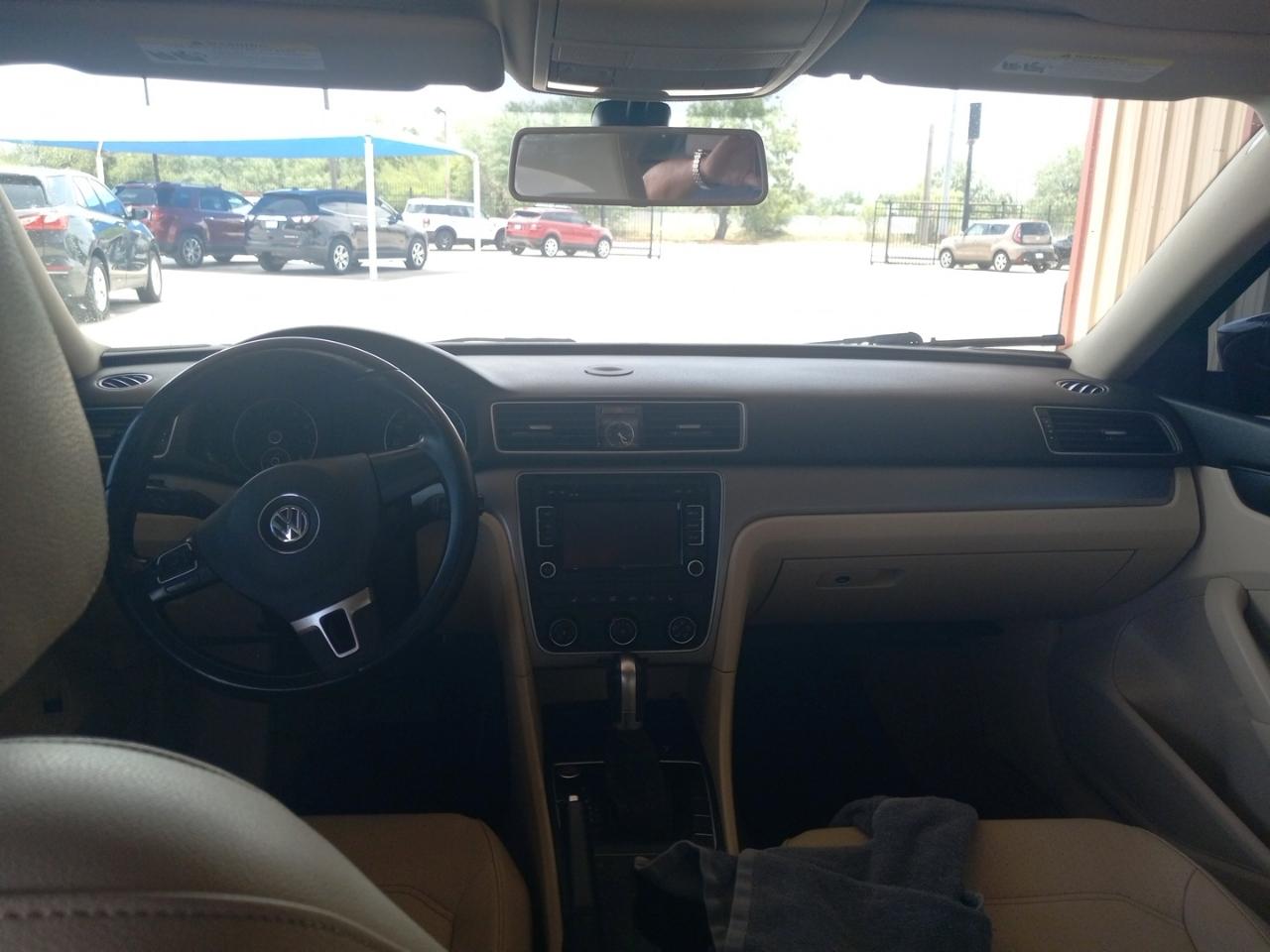 Volkswagen Passat Sedan 4dr 2.0T Auto 2015