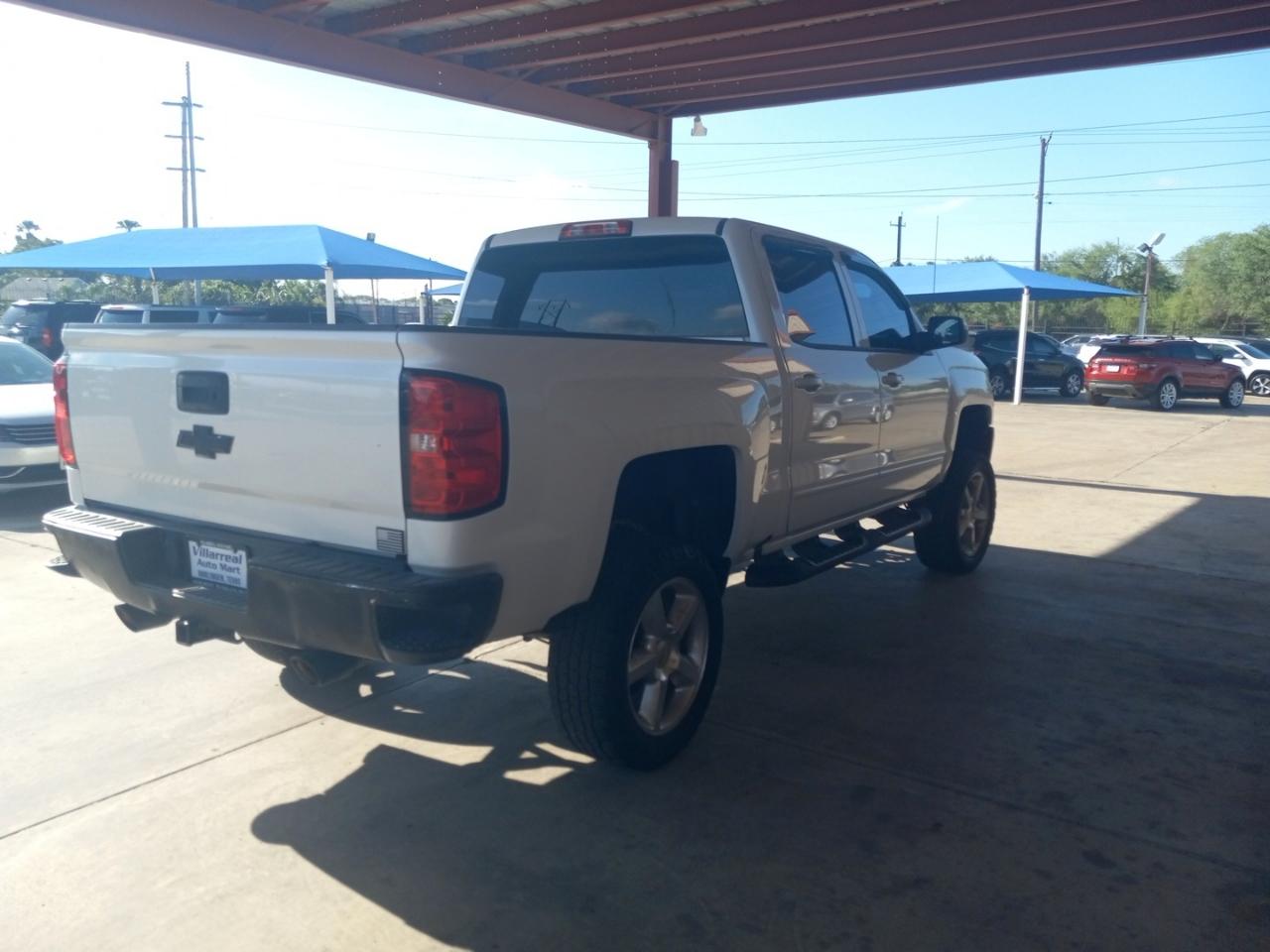 Chevrolet Silverado 1500 2WD Crew Cab 143.5" LT w/1LT 2017