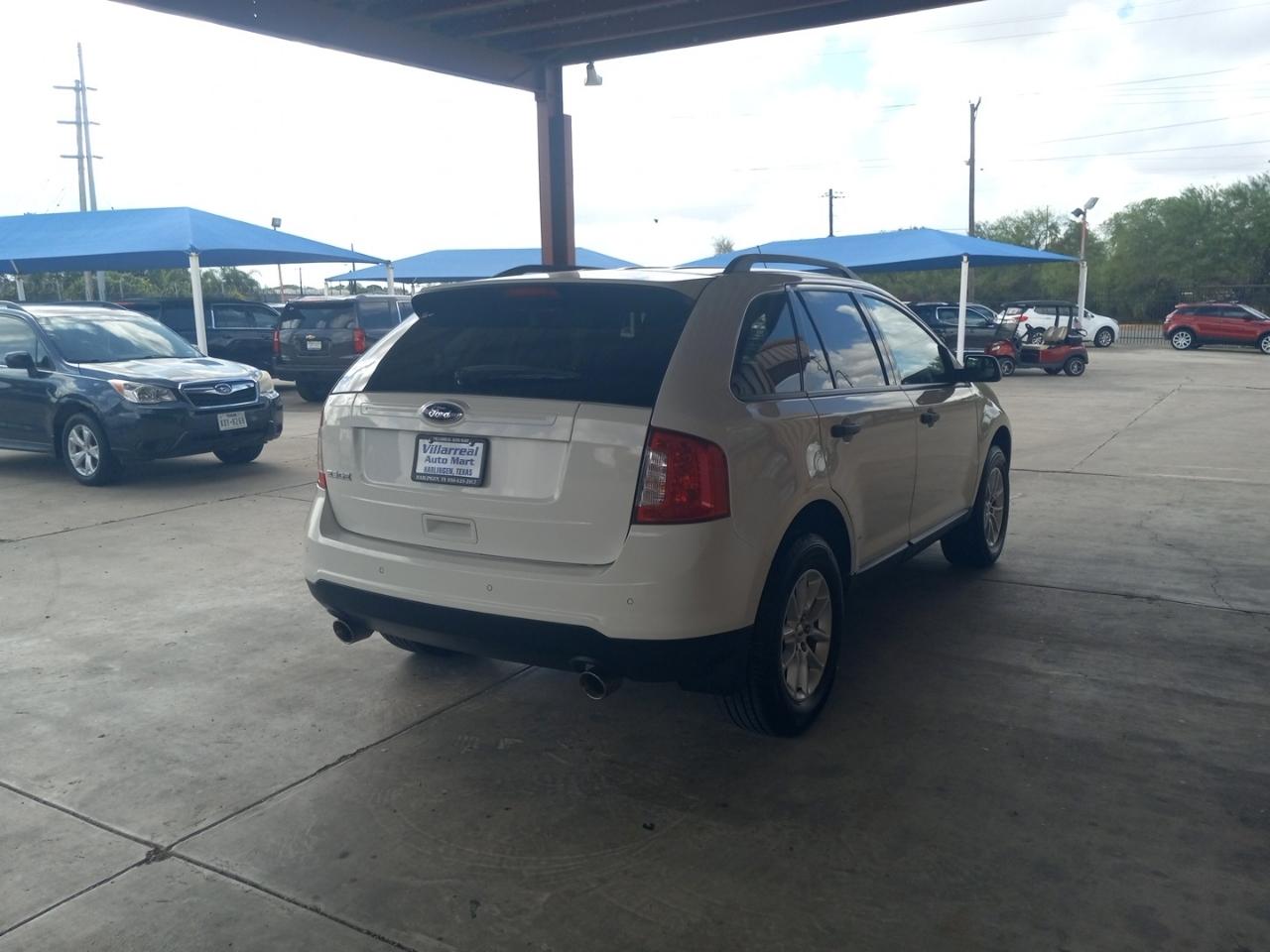 Ford Edge 4dr SE FWD 2013