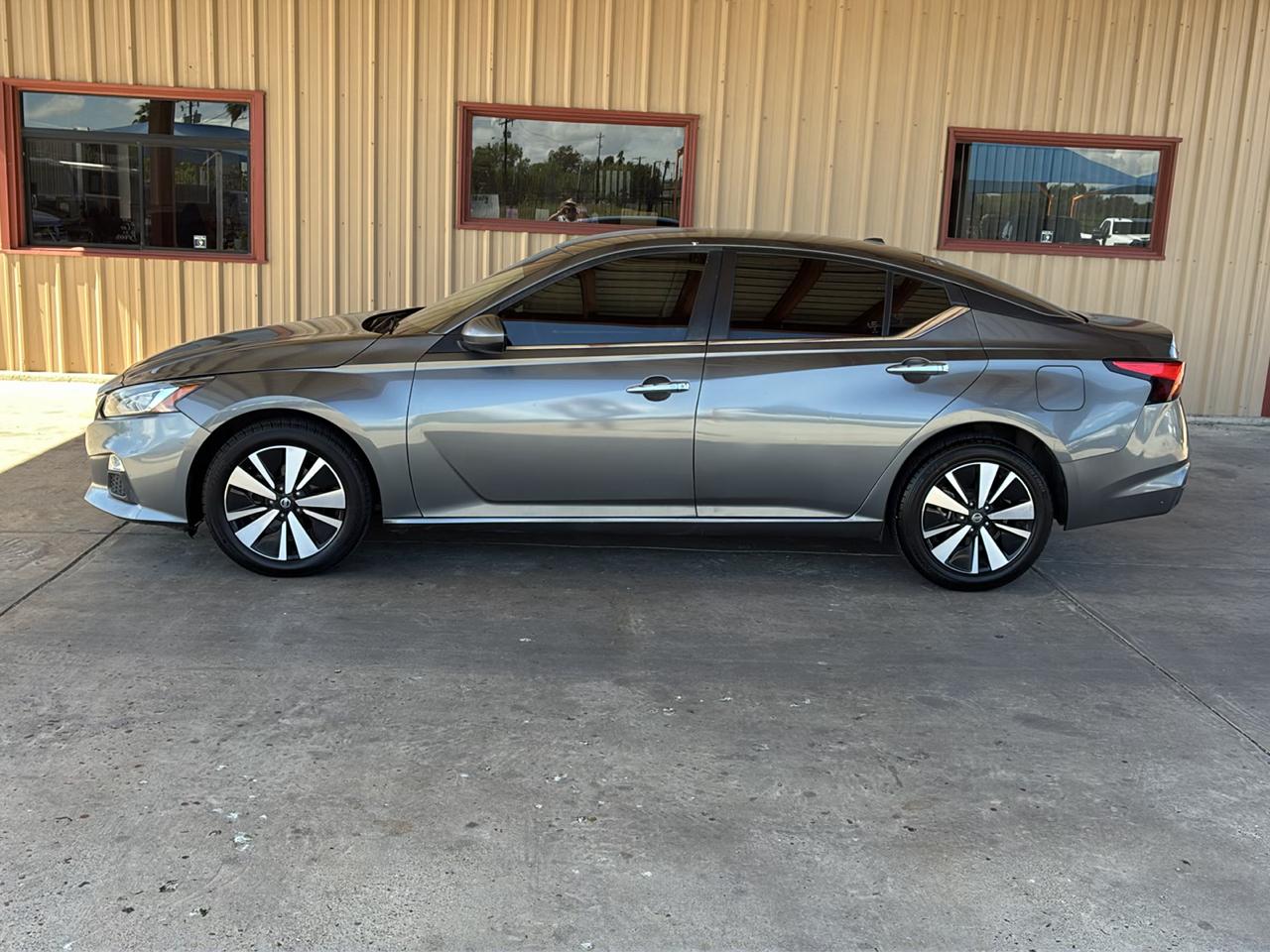 Nissan Altima 2.5 SV AWD Sedan 2022