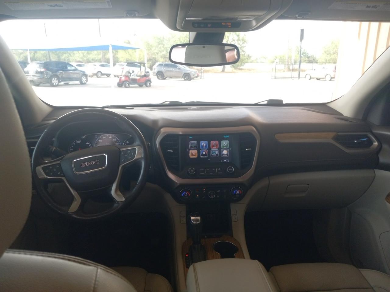 GMC Acadia FWD 4dr Denali 2017