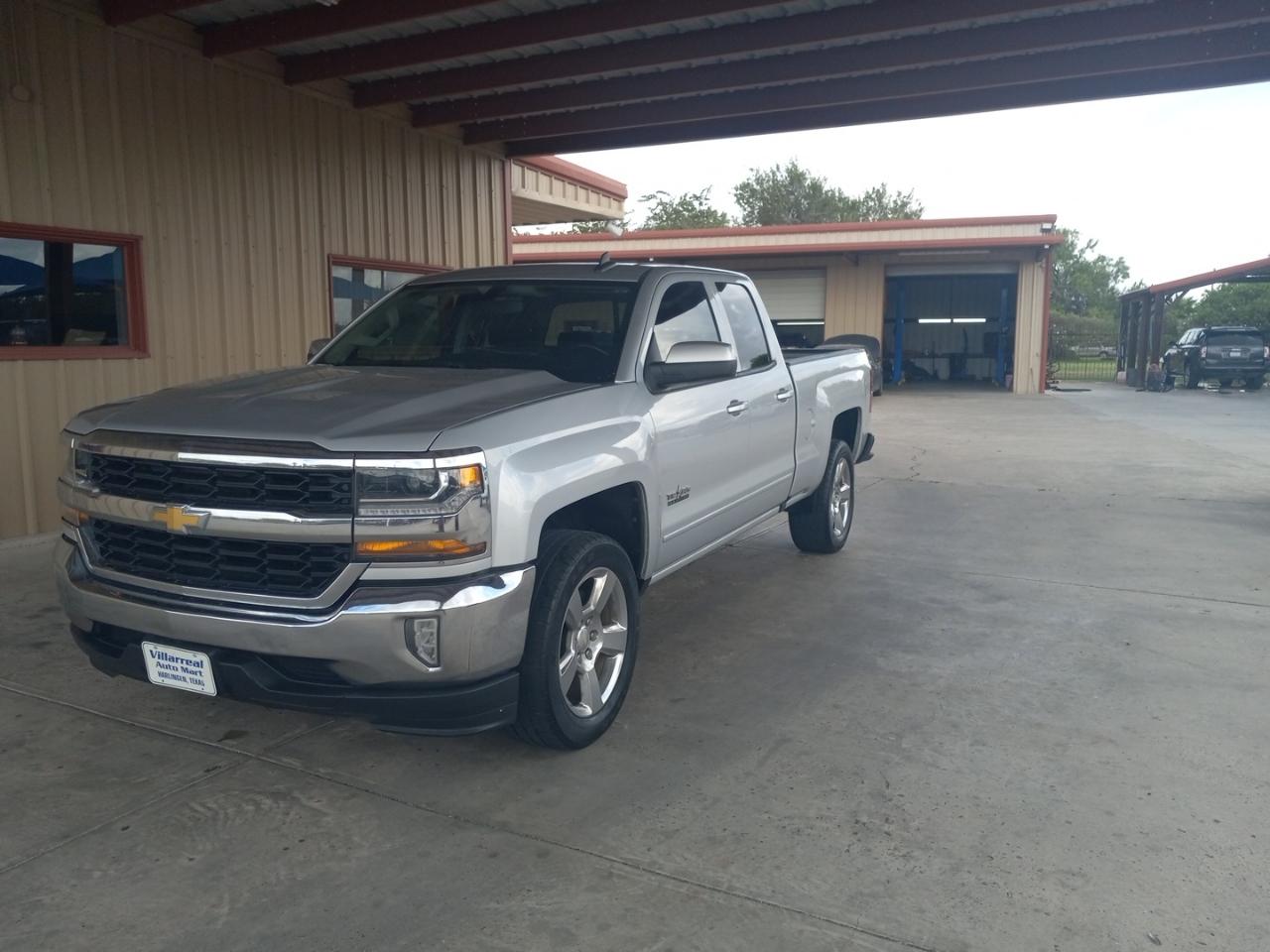 Chevrolet Silverado 1500 2WD Double Cab 143.5" LT w/1LT 2018