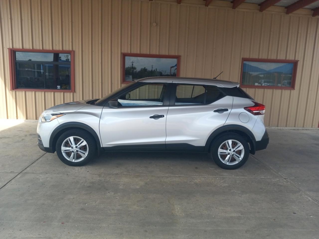 Nissan Kicks  2020