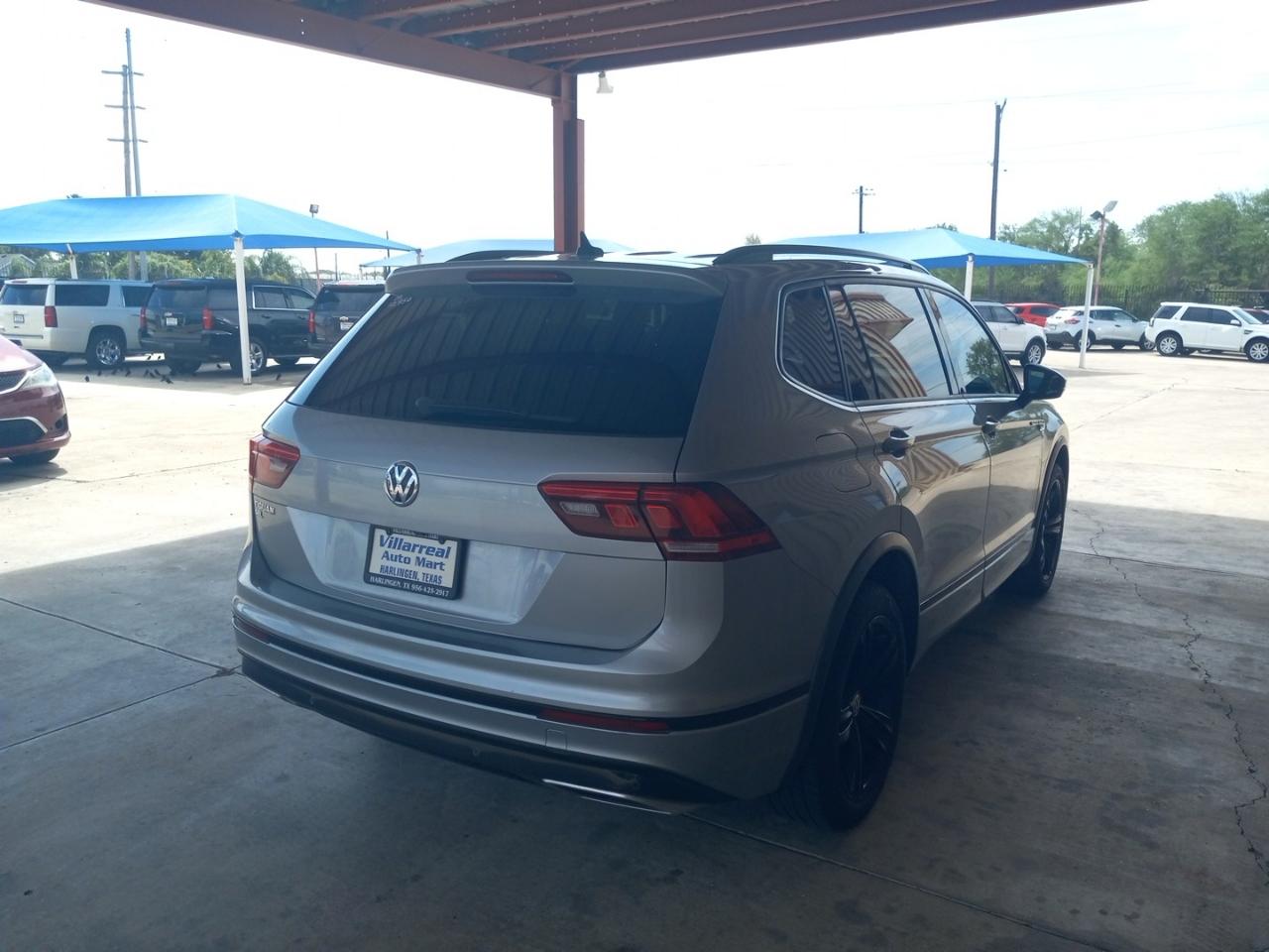 Volkswagen Tiguan 2.0T SEL R-Line Black FWD 2019