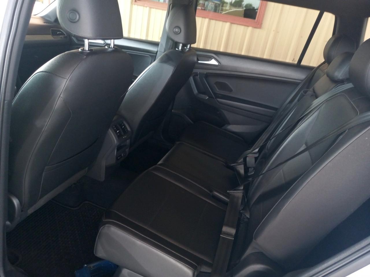 Volkswagen Tiguan 2.0T SEL R-Line Black FWD 2019