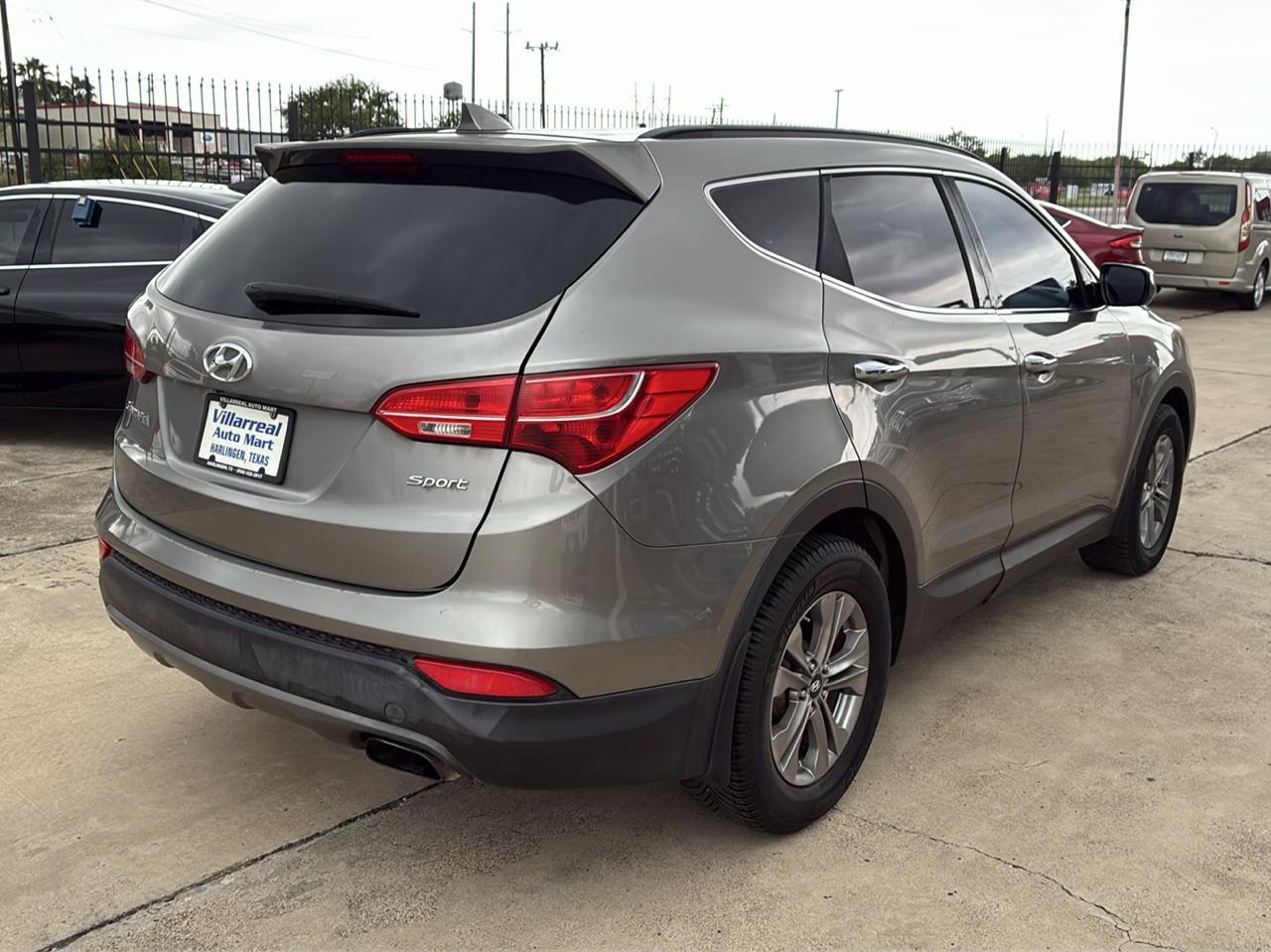 Hyundai Santa Fe Sport FWD 4dr 2.4 2016