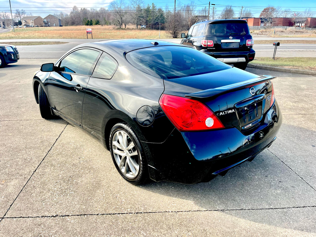 Nissan Altima 3.5 SR 6M/T Coupe 2012
