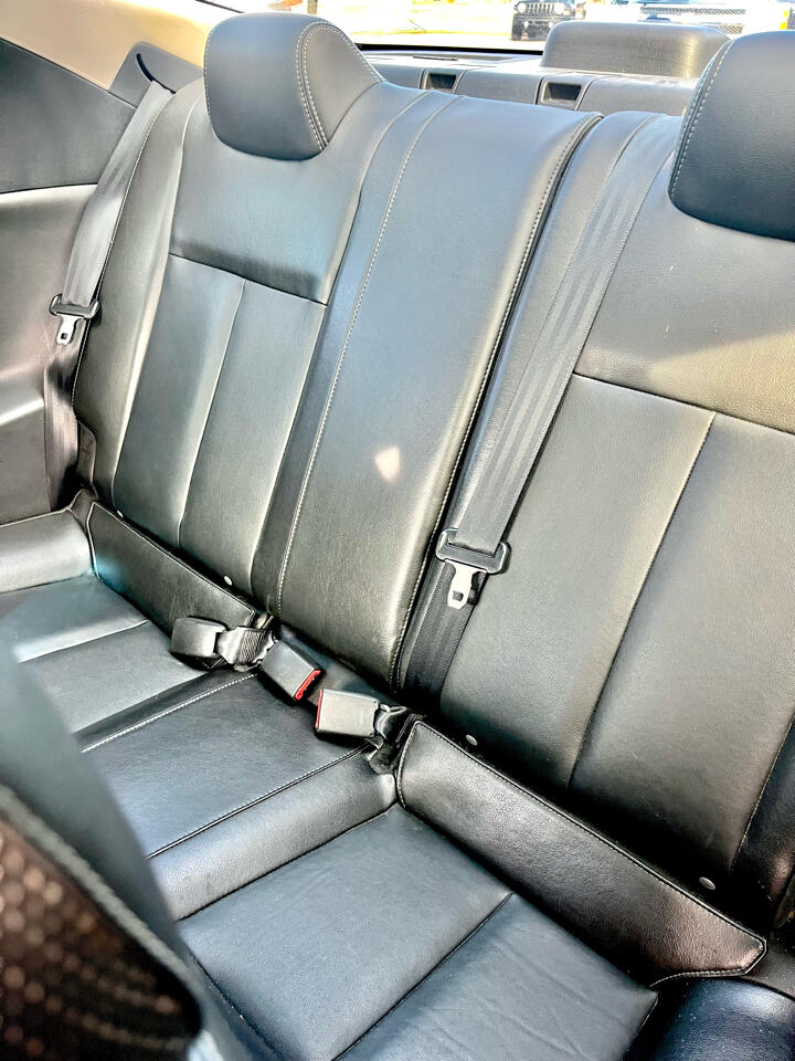 Nissan Altima 3.5 SR 6M/T Coupe 2012