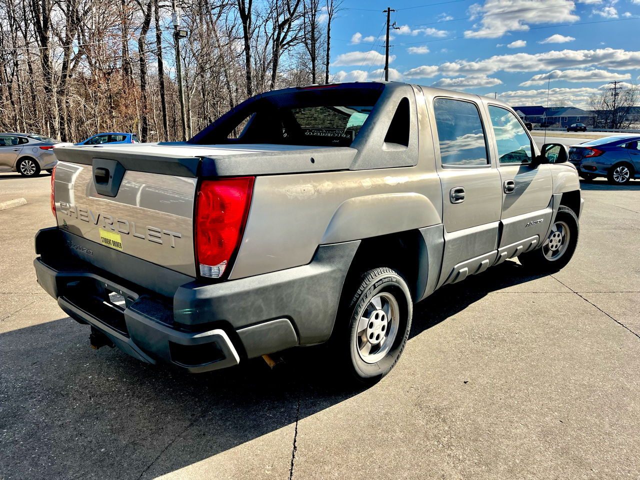 Chevrolet Avalanche 1500 2WD 2002