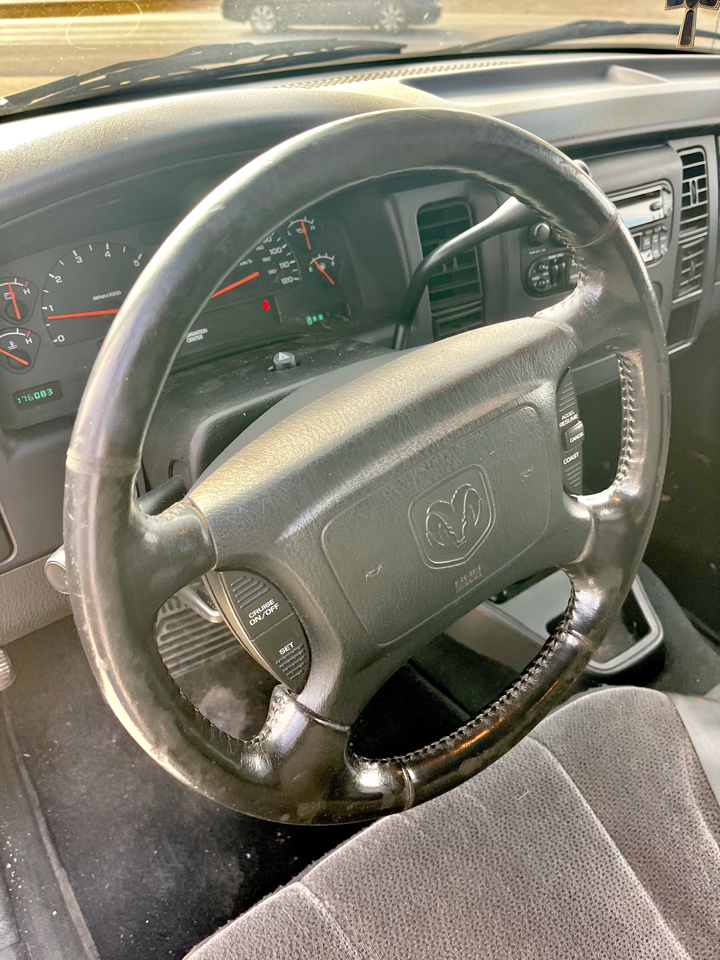 Dodge Dakota SLT Quad Cab 4WD 2002