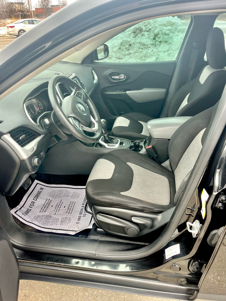 Jeep Cherokee Sport FWD 2014