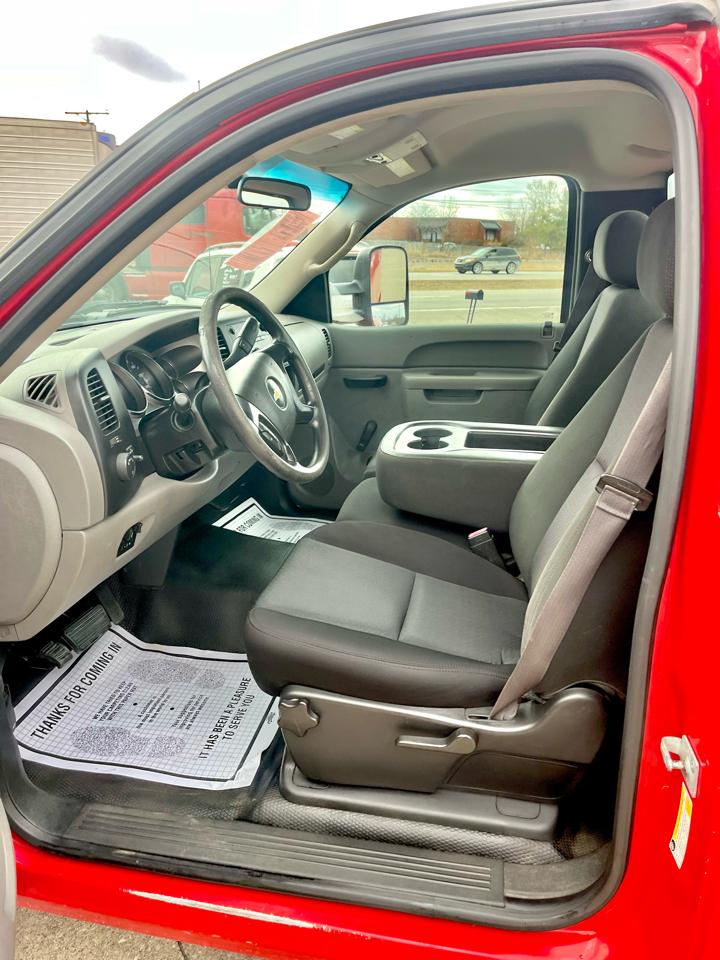 Chevrolet Silverado 2500HD Work Truck Long Box 2WD 2013