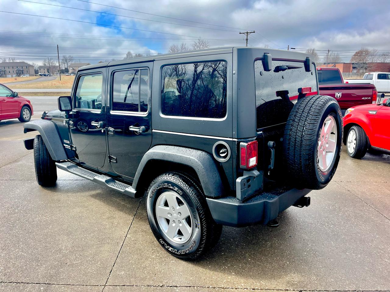 Jeep Wrangler Unlimited Sport 4WD 2012