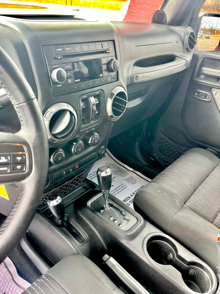 Jeep Wrangler Unlimited Sport 4WD 2012