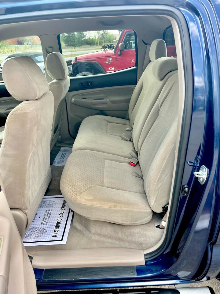 Toyota Tacoma PreRunner Double Cab V6 Auto 2WD 2006