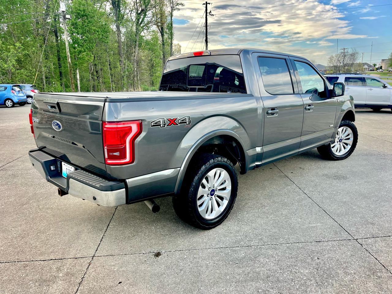 Ford F-150 Lariat SuperCrew 5.5-ft. Bed 4WD 2016