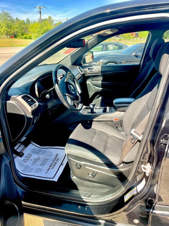 Jeep Grand Cherokee Laredo 4WD 2014