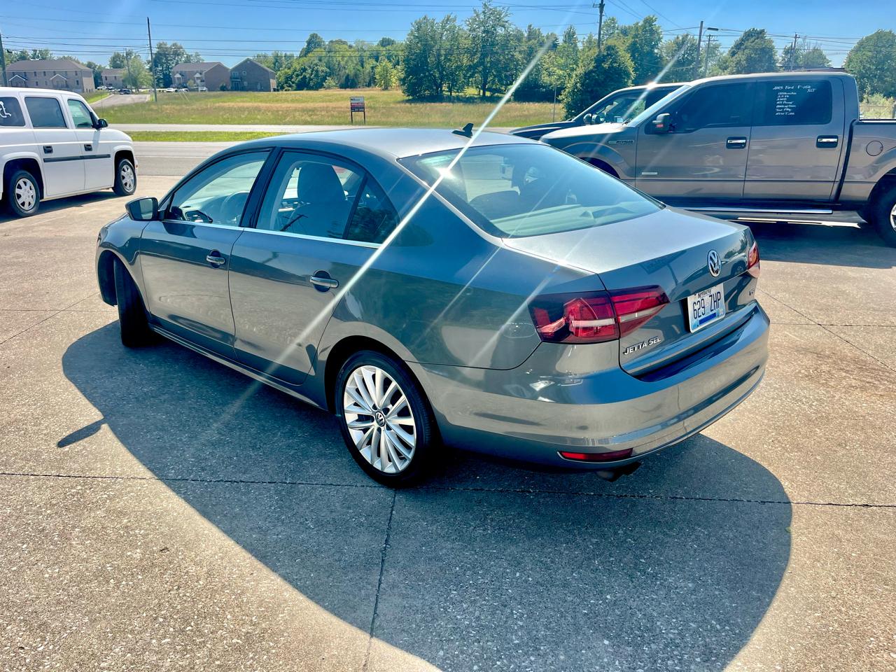 Volkswagen Jetta SEL 6A 2016