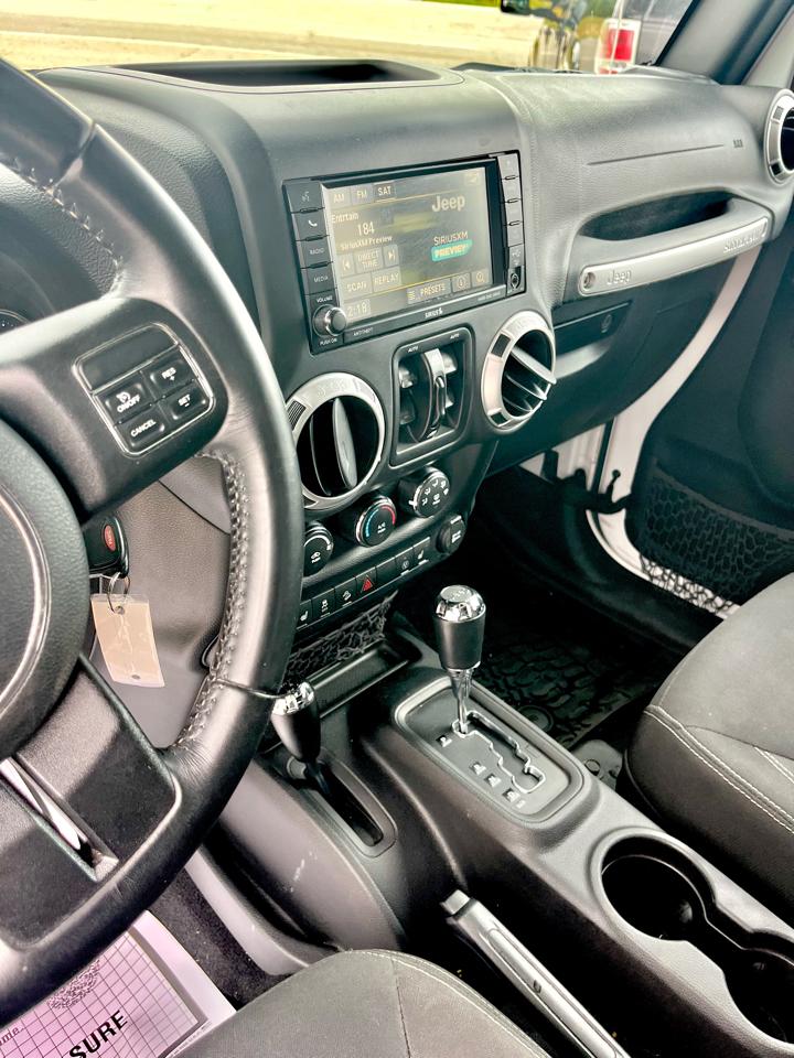 Jeep Wrangler Unlimited Sahara 4WD 2016