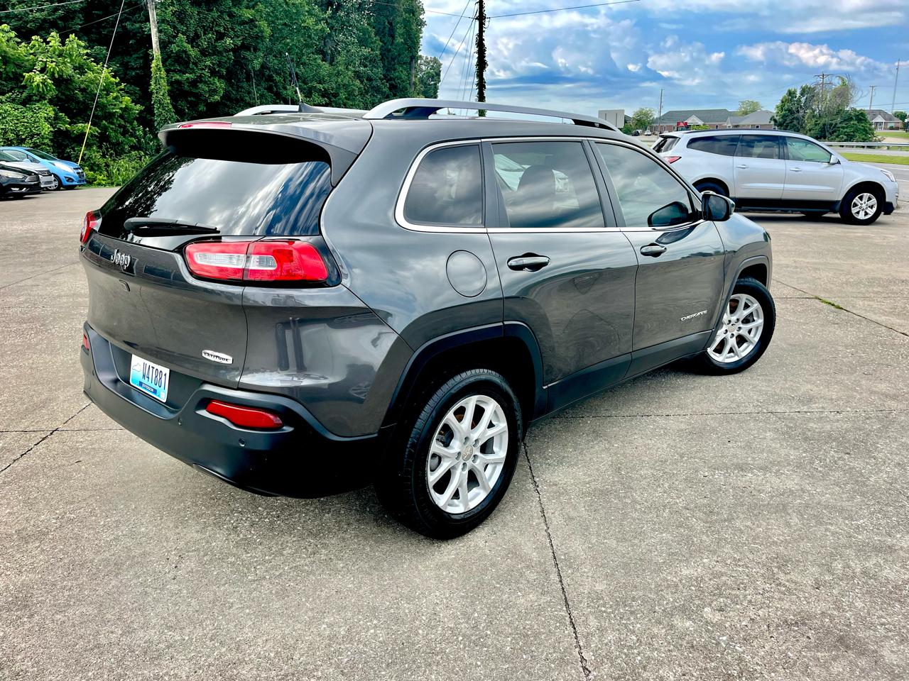 Jeep Cherokee Latitude FWD 2017