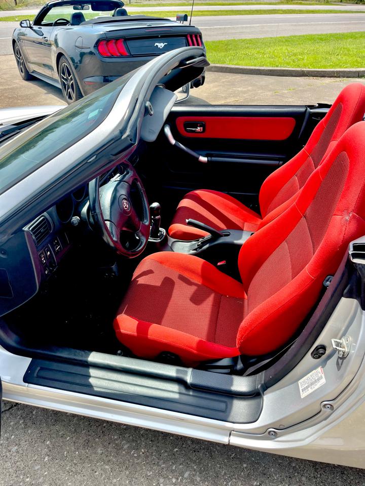 Toyota MR2 Spyder 2dr Conv Manual 2000