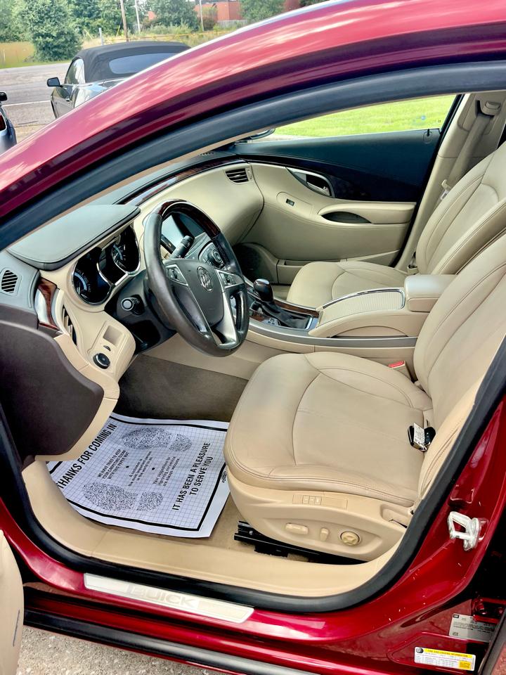 Buick LaCrosse 4dr Sdn CXS 3.6L 2010
