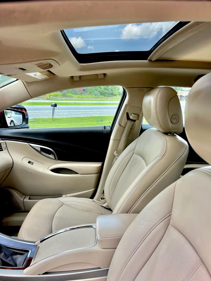 Buick LaCrosse 4dr Sdn CXS 3.6L 2010