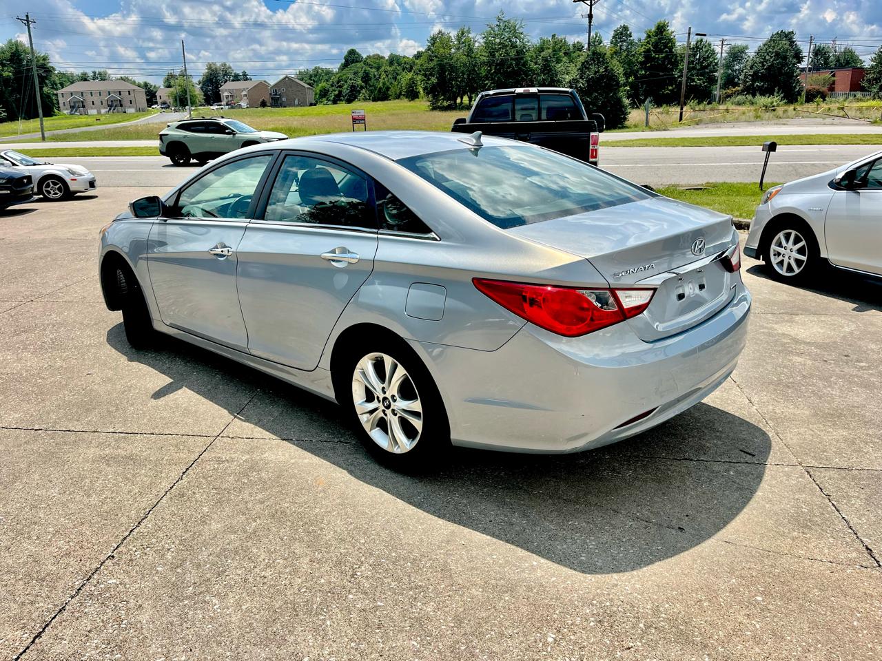 Hyundai Sonata 4dr Sdn 2.4L Auto Ltd 2011